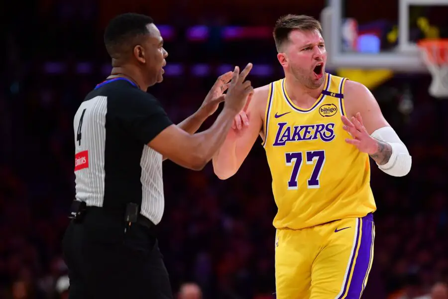 “Just Felt it a Little Bit” – Los Angeles Lakers’ Luka Doncic Confirms New Injury After Opening Loss Vs. Golden State Warriors Los Angeles Lakers, Luka Doncic, Golden State Warriors