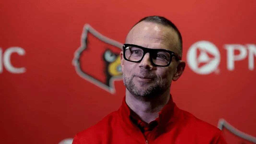 Louisville Cardinals, Pat Kelsey