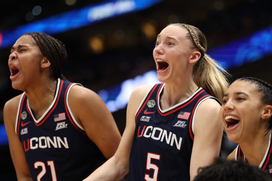 Paige Bueckers, Sarah Strong, UConn
