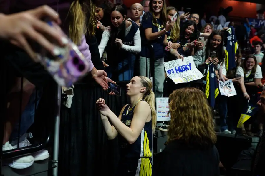 WNBA Fans, Paige Bueckers