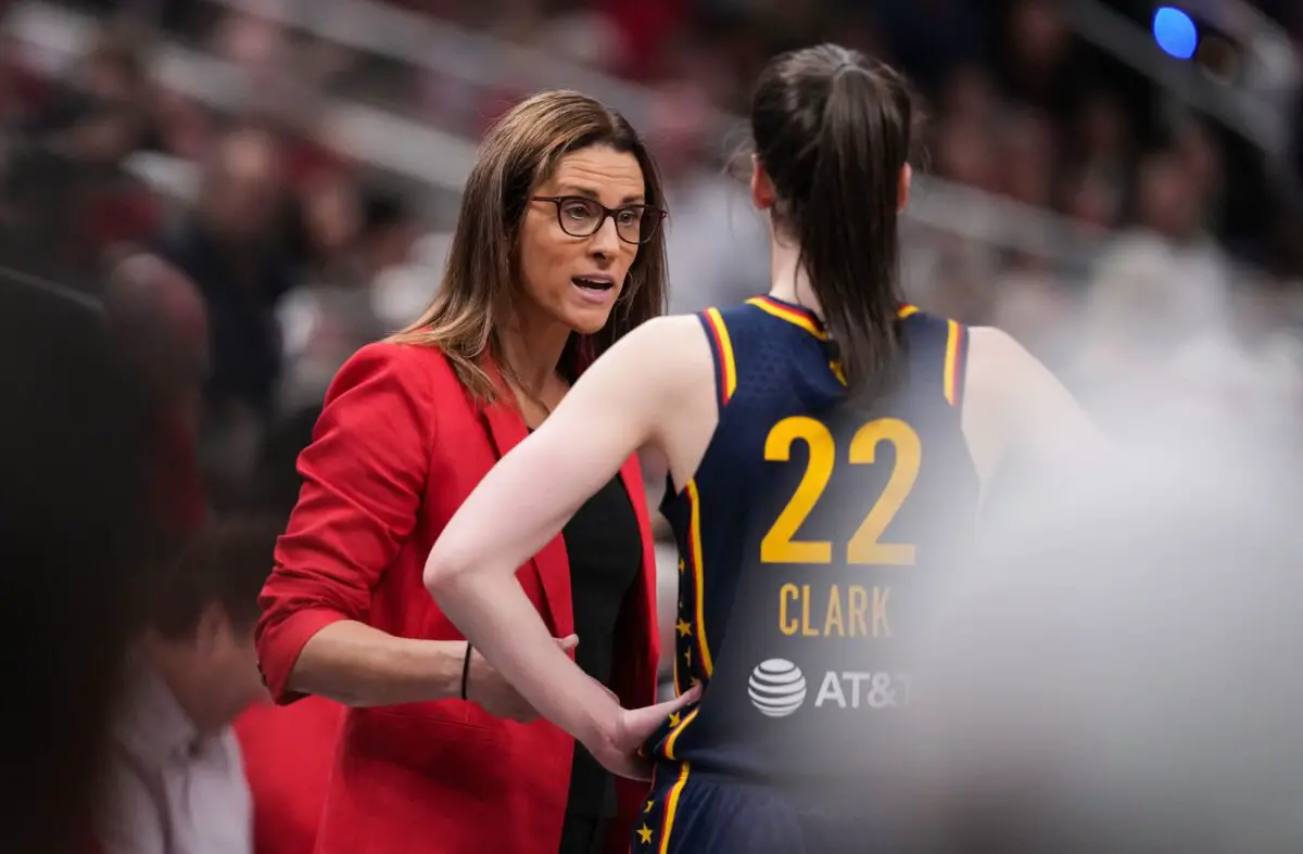 "We Got To Get AB More Touches": Caitlin Clark’s Absence Exposes Fever As Stephanie White Demands Urgency 1 Indiana Fever guard Caitlin Clark (22) talks to Indiana Fever head coach Stephanie White on Sunday, July 13, 2025, during the game at Gainbridge Fieldhouse in Indianapolis. © Grace Hollars/IndyStar / USA TODAY NETWORK via Imagn Images