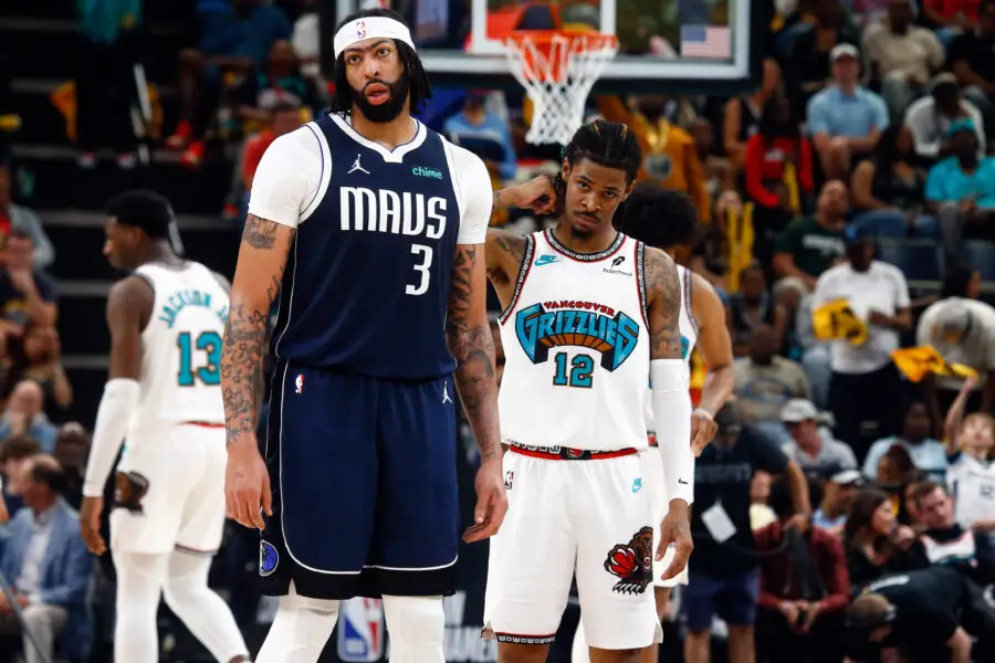 Anthony Davis Status for 2025-26 Season Opening Remains A Big Question for Mavericks 1 USATSI 25981606