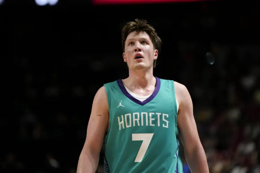 Analyst Believes Charlotte Hornets Rookie Can Make 2028 Olympic Team USA - 'He’s Perfect for International Basketball' 1 Charlotte Hornets, Kon Knueppel