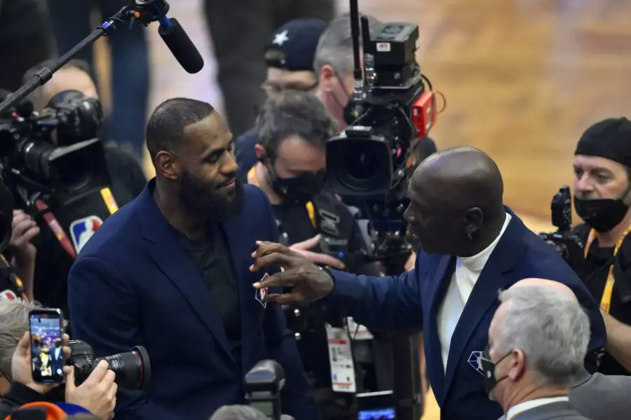 “LeBron Fans SICK That Evidence Exists”: NBA Fans Troll LeBron James After Michael Jordan Free Throw Story Video Goes Viral NBA Fans, LeBron James, Michael Jordan