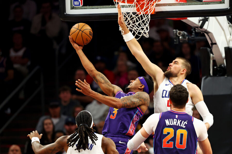 New Clippers Bradley Beal Teases Exciting Dynamics With Big Man - 'I Think We Have a Good 2-Man Going' 2 USATSI 22217603