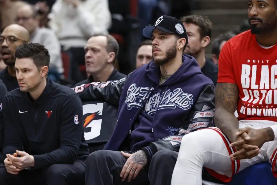 NBA Executive Thinks Lonzo Ball Should Be in Cavaliers' Starting 5, Dispose Off Their Steady PG 2 USATSI 22441375