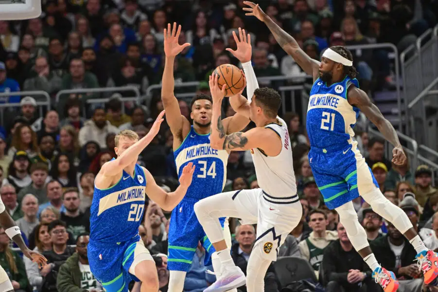 '1st Active Player to Be Disqualified For MVP' - Giannis Antetokounmpo is Missing in Best Player Rankings and NBA Fans, Bucks Supporters Come to His Defense 3 USATSI 22508243