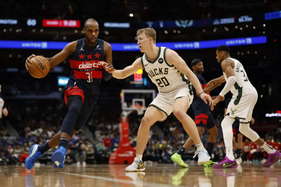 Bucks Coach Doc Rivers Learned Lesson from Budenholzer Tribute, Joins Giannis Antetokounmpo in Call to Guarantee the Best Welcome to 3x All-Star USATSI 25477953