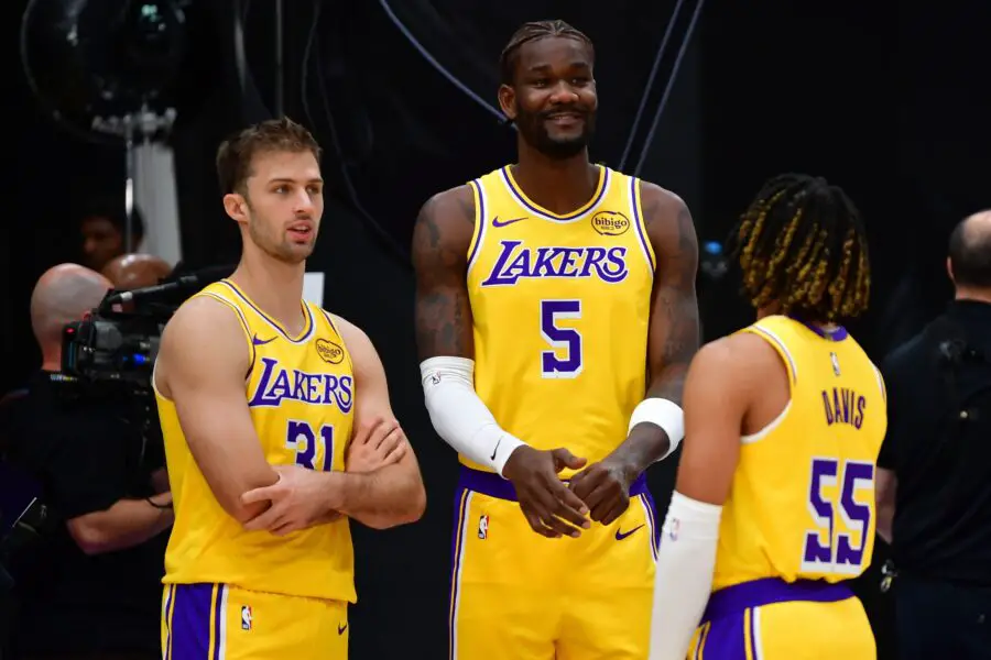 NBA Fans reacts to LA Lakers' starting line up
