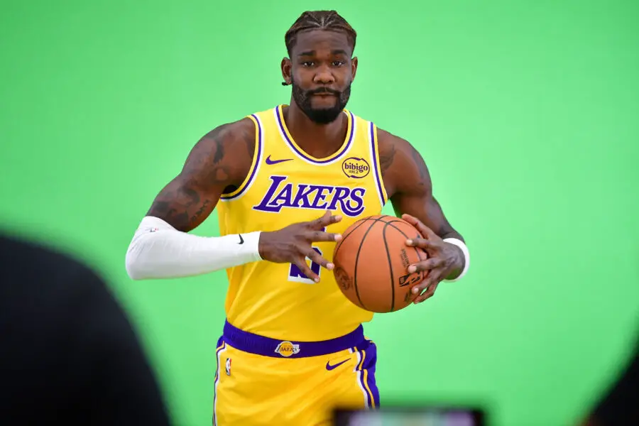 DeAndre Ayton Feels the Love From Lakers Fans in 1st Home Game, Declares Commitment to Role He Was Hired For 1 USATSI 27204399