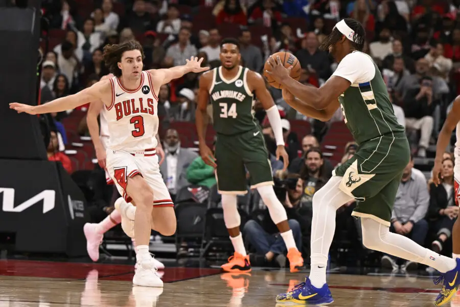 Giannis Antetokounmpo Breaks Down Myles Turner's Game And Why He Feels Optimistic With Him as His New Stretch 5 3 Giannis Antetokounmpo, Myles Turner, Milwaukee Bucks