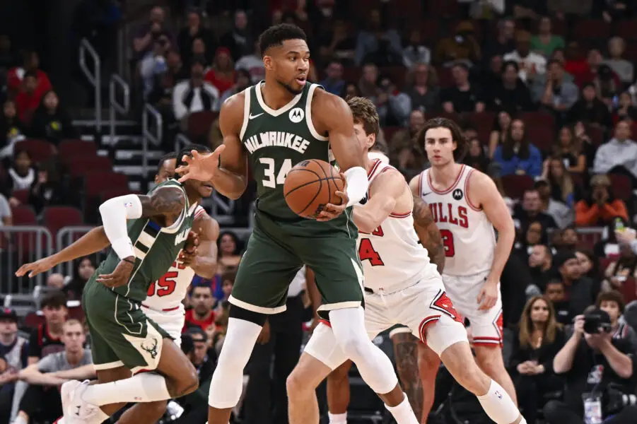 Giannis Antetokounmpo Breaks Down Myles Turner's Game And Why He Feels Optimistic With Him as His New Stretch 5 2 Giannis Antetokounmpo, Milwaukee Bucks