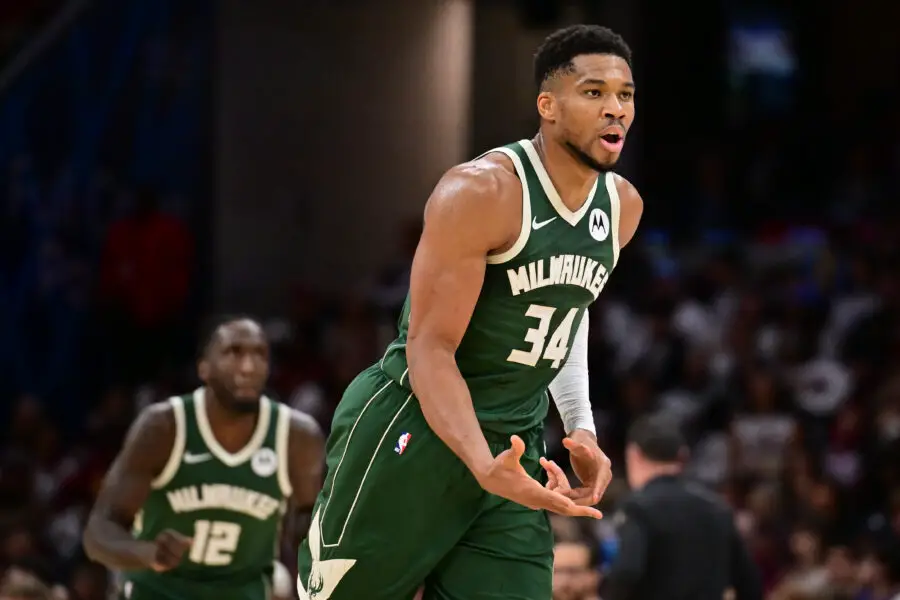 Bucks Climb from 18 Down in Loss to Cavs and Giannis Antetokounmpo Does Not Feel Defeated, Suggests Cleveland, New York Might Not Be the Best in the East Giannis Antetokounmpo, Milwaukee Bucks
