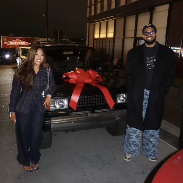 “I just really loved my mom's car she had when I was a kid”: Jordyn Woods’s birthday gift to KAT was his mother’s car from his childhood 1 G51 jZuWEAAVzMN