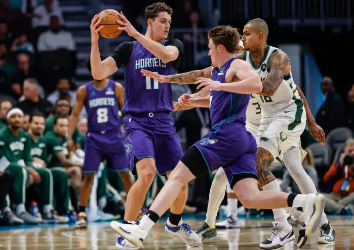 “I’m Getting More Comfortable Every Game” – Charlotte Hornets Rookie Couldn’t Miss in the Team’s Win Vs. Milwaukee Bucks Ryan Kalkbrenner, Charlotte Hornets