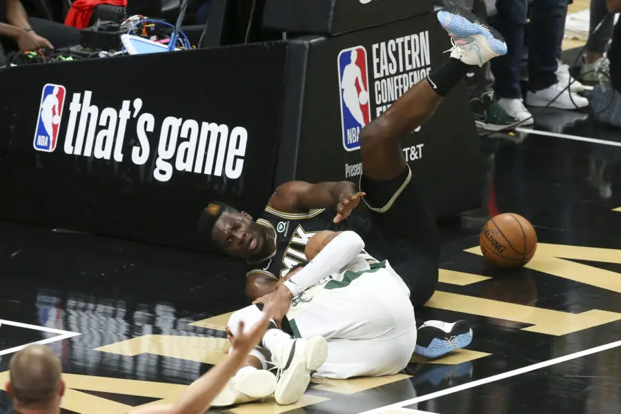 Milwaukee Bucks Coach Doc Rivers Clarifies Confusing Status of Giannis Antetokounmpo Before 3-Point Loss to Heat - 'I Was Very Uncomfortable With It' 2 USATSI 16339459