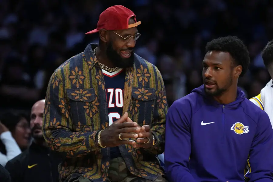 “Bronny Looking More Steph Than LeBron”: NBA Fans Drop Reactions On Bronny James Three-Pointer Getting Attention Of Dad LeBron James USATSI 27413747