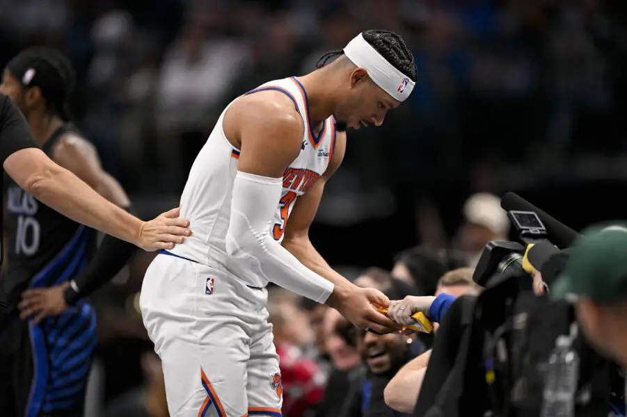 “Bro Always Clip Farming”: NBA Fans Crack Up As Josh Hart Eats Fan’s M&M’s Mid-Game Against Mavs NBA Fans
