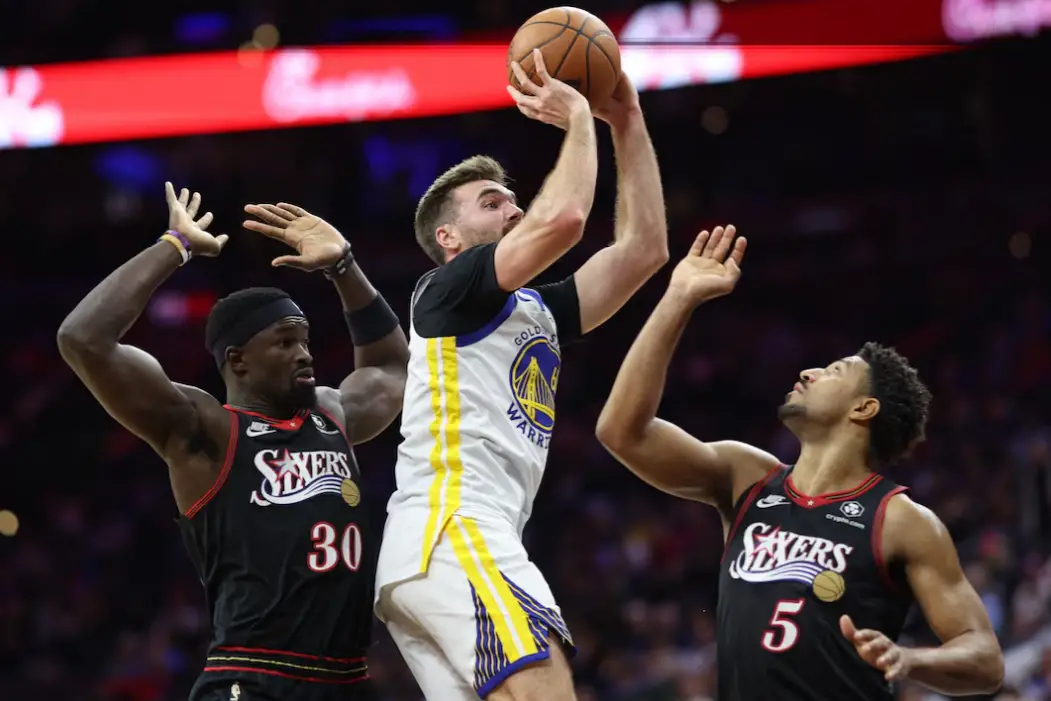 "I Have to Keep Playing Him" - Golden State Warriors Two-Way Player Might Continue to Play More Amid Stephen Curry's Impending Return 2 Golden State Warriors