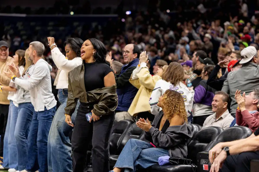 “WNBA Is Tougher Than NBA”: NBA Fans Laugh At Spurs Hype Music Featuring Vanessa Carlton’s ‘A Thousand Miles’ NBA Fans