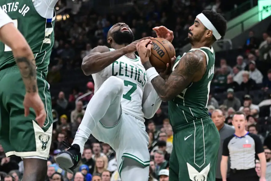 '0 Point, +26' - Kyle Kuzma, Bobby Portis Showed Toughness to Lead Bucks to Elusive Win But Another Player Has Most Bizarre Statline 2 Gary Harris