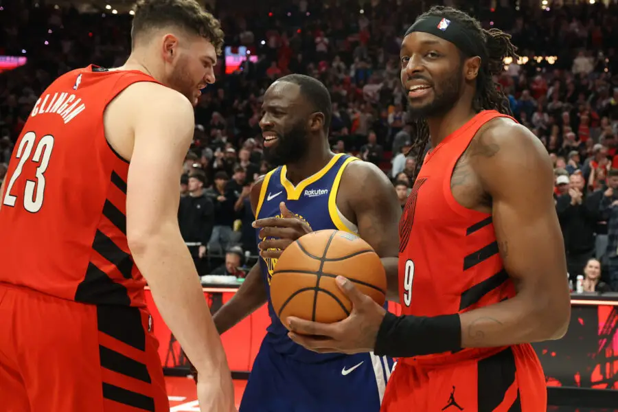 Warriors Waste Another Amazing Stephen Curry Game With Late 4Q Collapse as Team Members Point Out Lack of Regular Rotation 3 Draymond Green, Portland Trailblazers