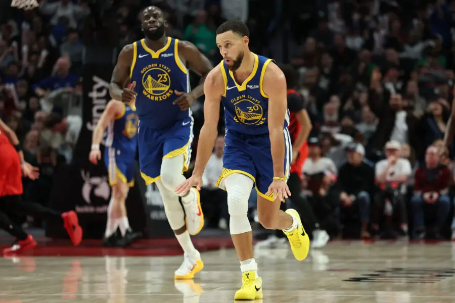 Warriors Waste Another Amazing Stephen Curry Game With Late 4Q Collapse as Team Members Point Out Lack of Regular Rotation 1 USATSI 27820029