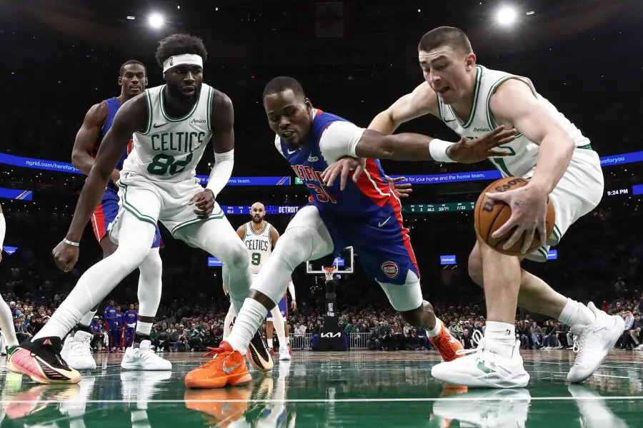 Jaylen Brown Hilariously Trolls Isaiah Stewart In His Face With 1 Gesture Pistons Big Recently Went Viral For; Celtics Star Explains Commotion 3 USATSI 27827322