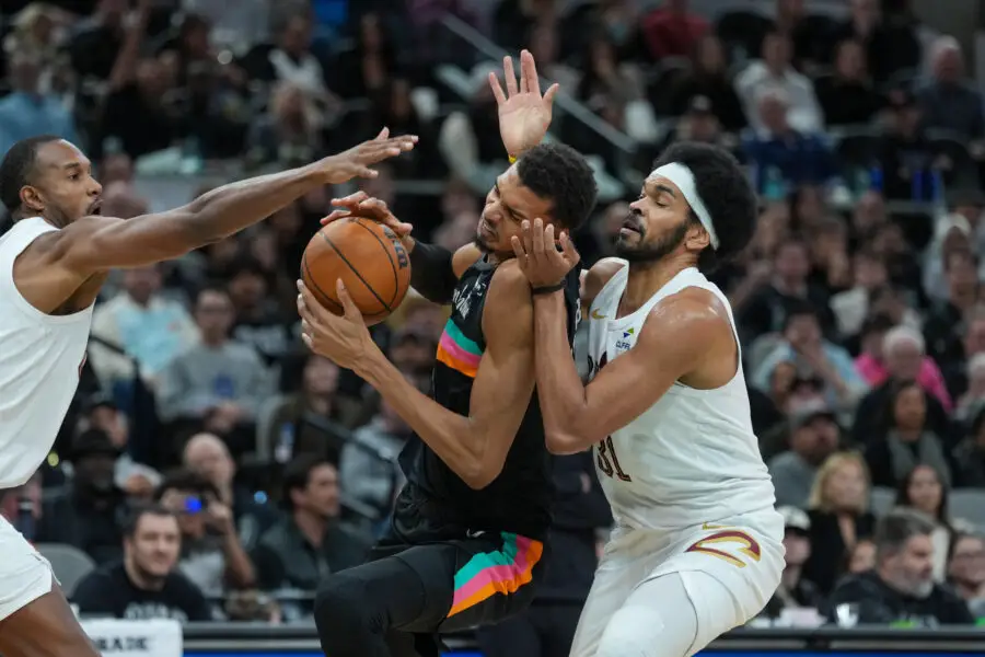 Spurs Coach Mitch Johnson Preaches Patience After They Started Losing Games Once Victor Wembanyama Returned to Starting 5 3 USATSI 27902856