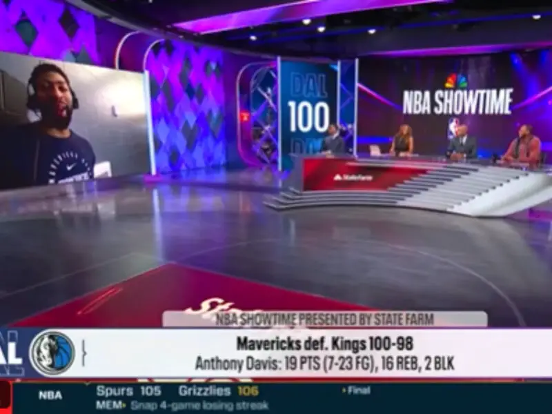 "You Ain't Even Respond Champ": Anthony Davis Calls Out Carmelo Anthony for Ghosting Texts 1 Anthony Davis Accuses Carmelo Anthony of Ignoring His Messages