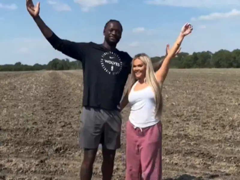 Julius Randle and His Wife Buy 60 Acres of Land to Build a Home