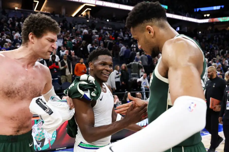 nba fans, anthony edwards, giannis antetokounmpo