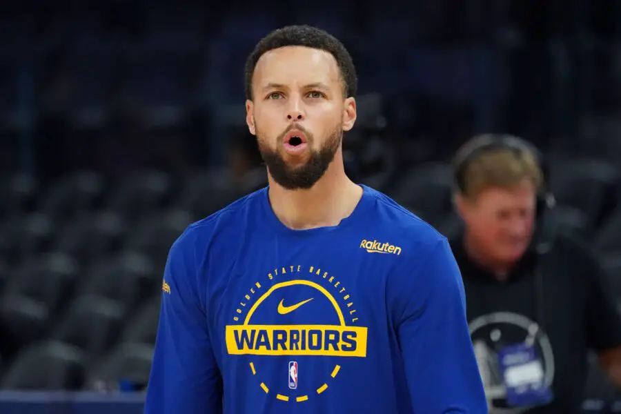 Stephen Curry Provides Cautious Update on Knee Ahead of Back-to-Back 1 Stephen Curry