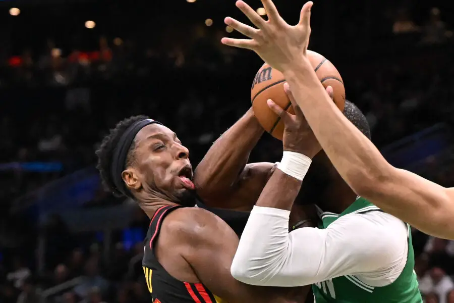 Hawks Big Man Onyeka Okongwu Posts Gruesome Injury From 4th Straight Win; Jaylen Brown Sends Him Well Wishes Onyeka Okongwu, Jaylen Brown