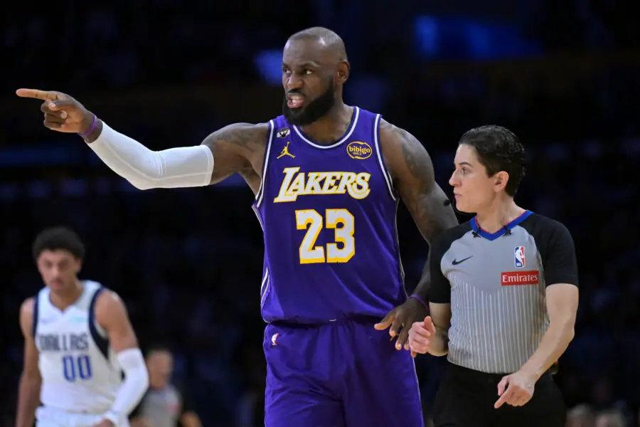 “Everybody on the Team Yelled at Me” – Los Angeles Lakers Star Receives Blame for Almost Ruining LeBron James’ Triple-Double Vs. Dallas Mavericks Los Angeles Lakers